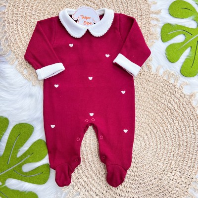 Macacão Tricotil (Tricot 100% Algodão) com Gola e Bordado - Vermelho Corações 